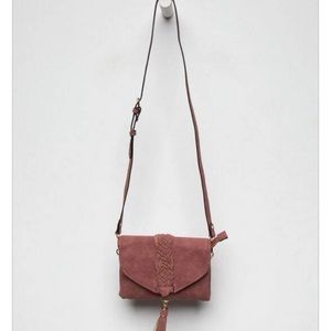 FRINGE CROSSBODY PURSE